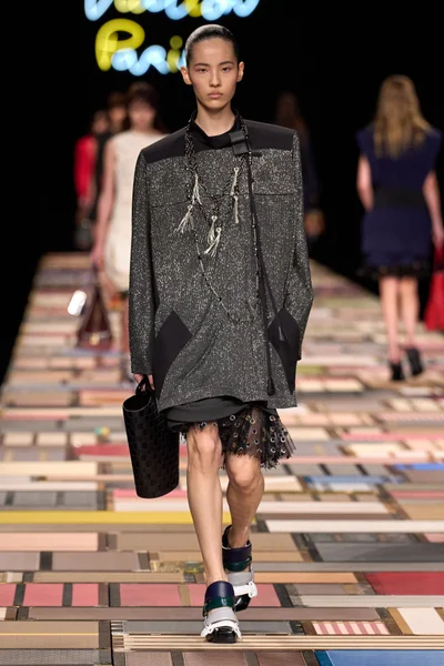 Look 31